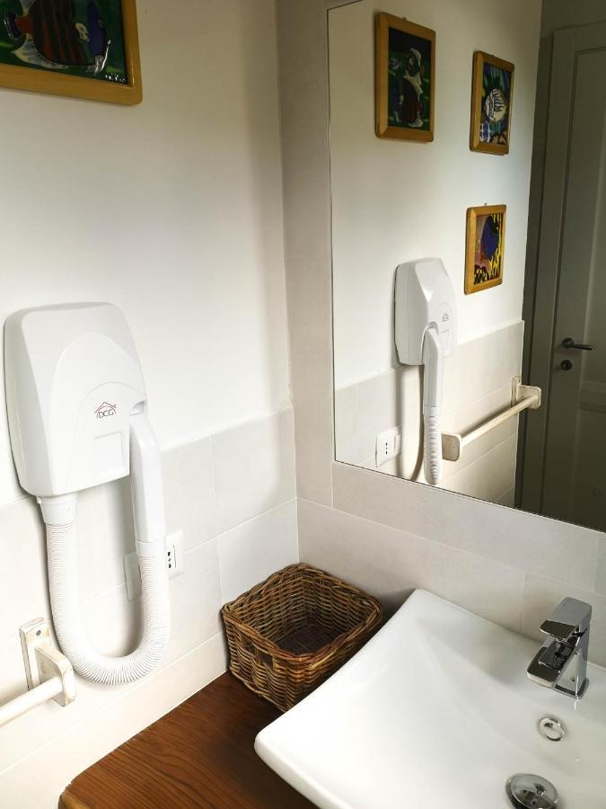 B&B Limone San Teodoro  Extérieur photo