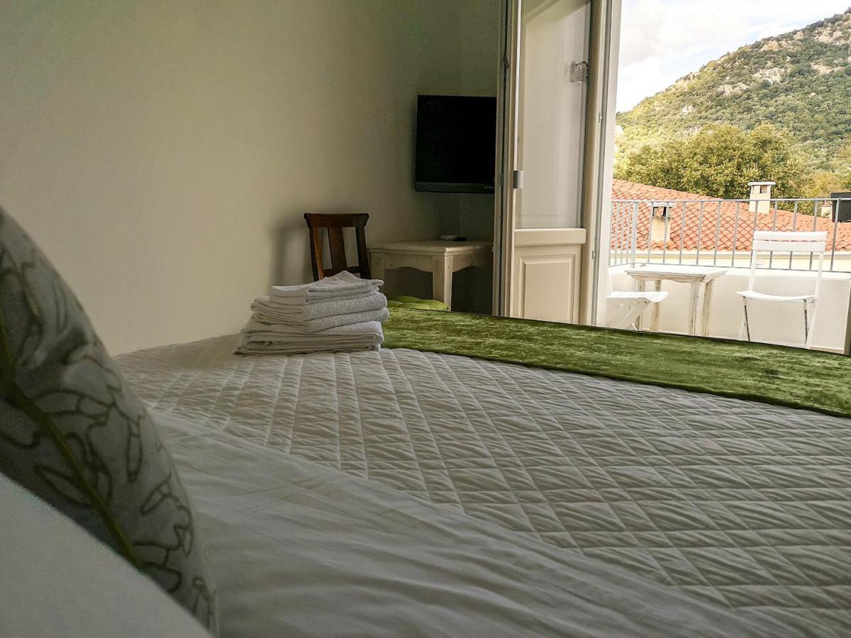B&B Limone San Teodoro  Extérieur photo