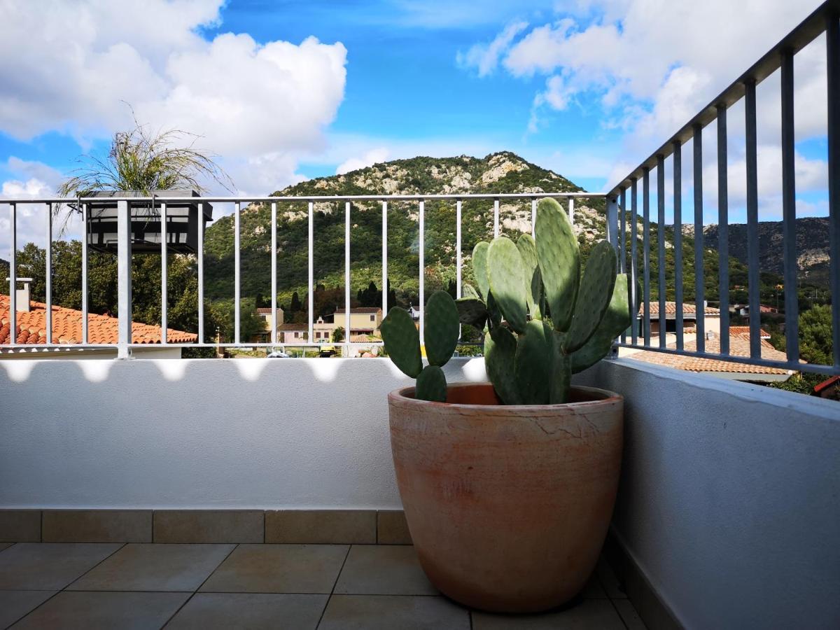 B&B Limone San Teodoro  Extérieur photo