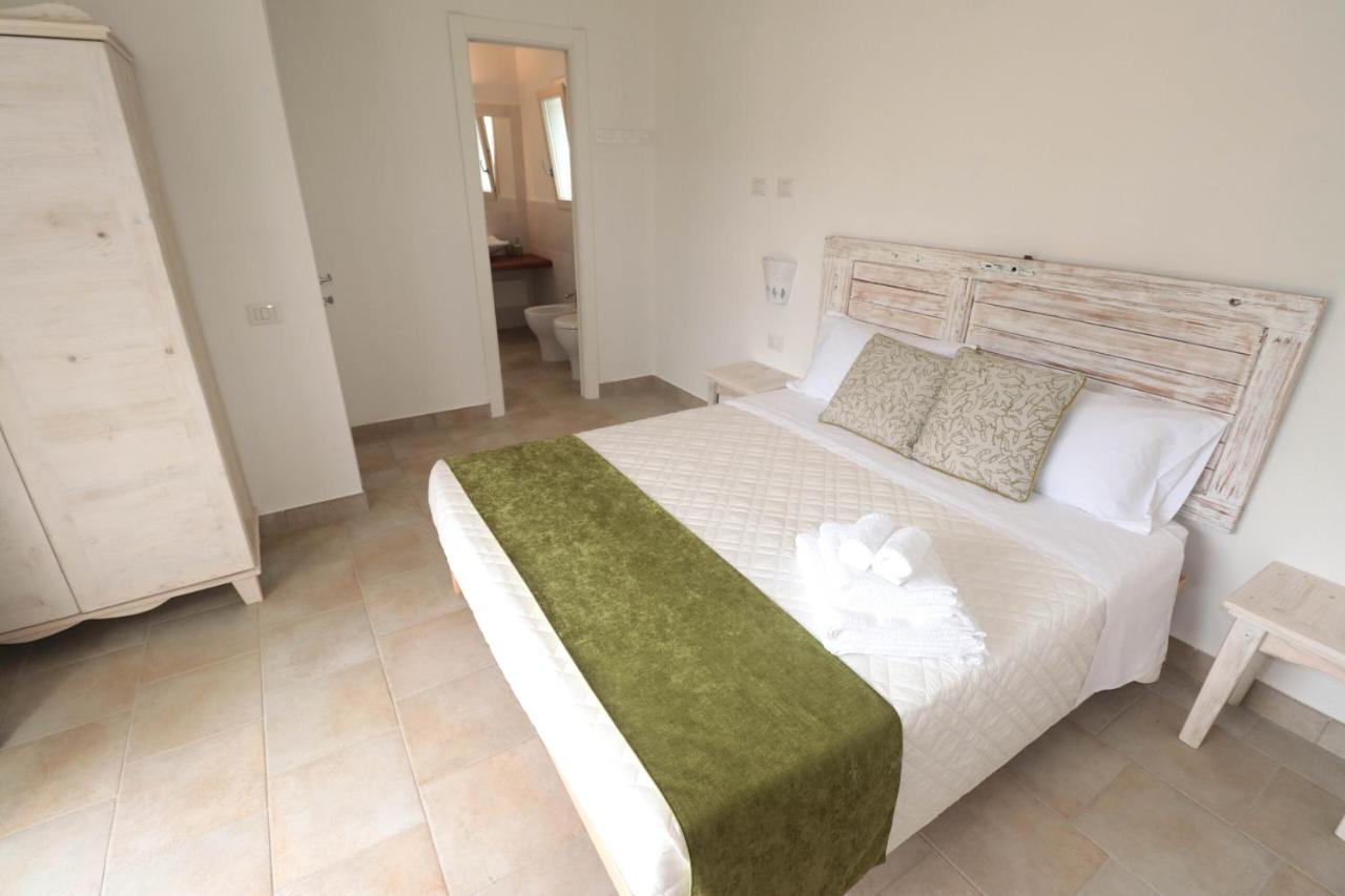 B&B Limone San Teodoro  Extérieur photo