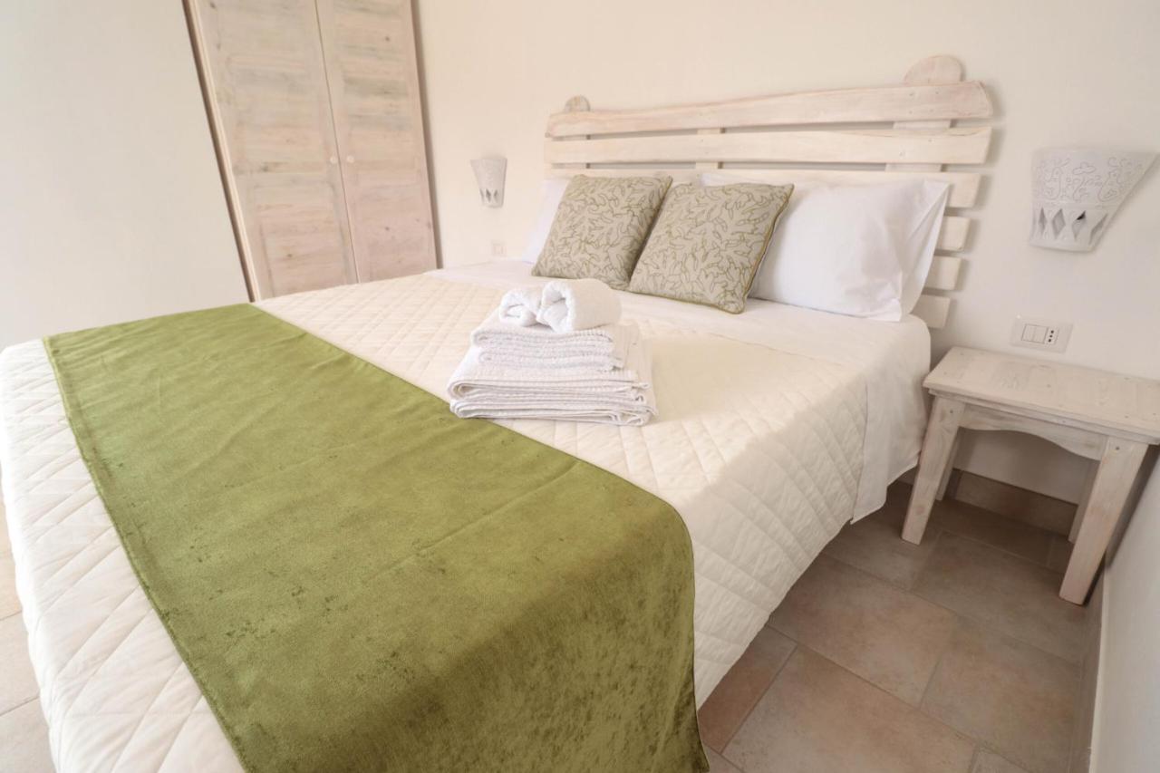 B&B Limone San Teodoro  Extérieur photo